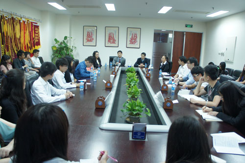 香港大學(xué)、香港樹仁大學(xué)學(xué)生來我所參觀交流
